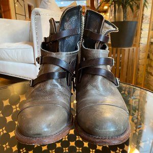 Freebird Crue Boots Grey Multi Size 10